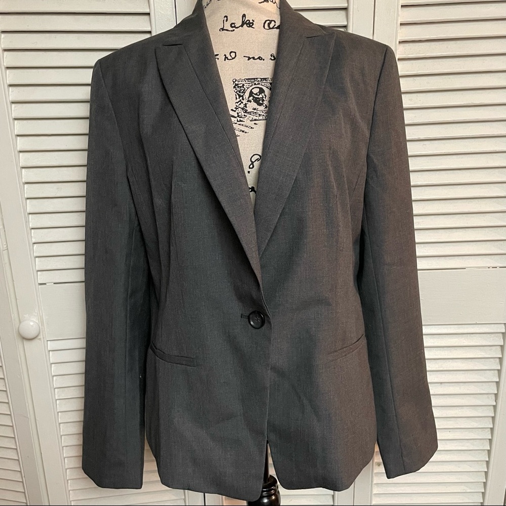 Ann Taylor Plus size blazer